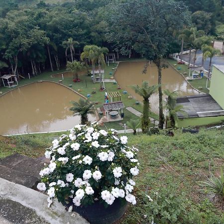 Pesqueiro Restaurante E Pousada Pingo De Ouro Piedade  Kültér fotó
