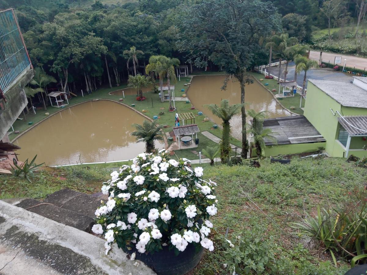 Pesqueiro Restaurante E Pousada Pingo De Ouro Piedade  Kültér fotó